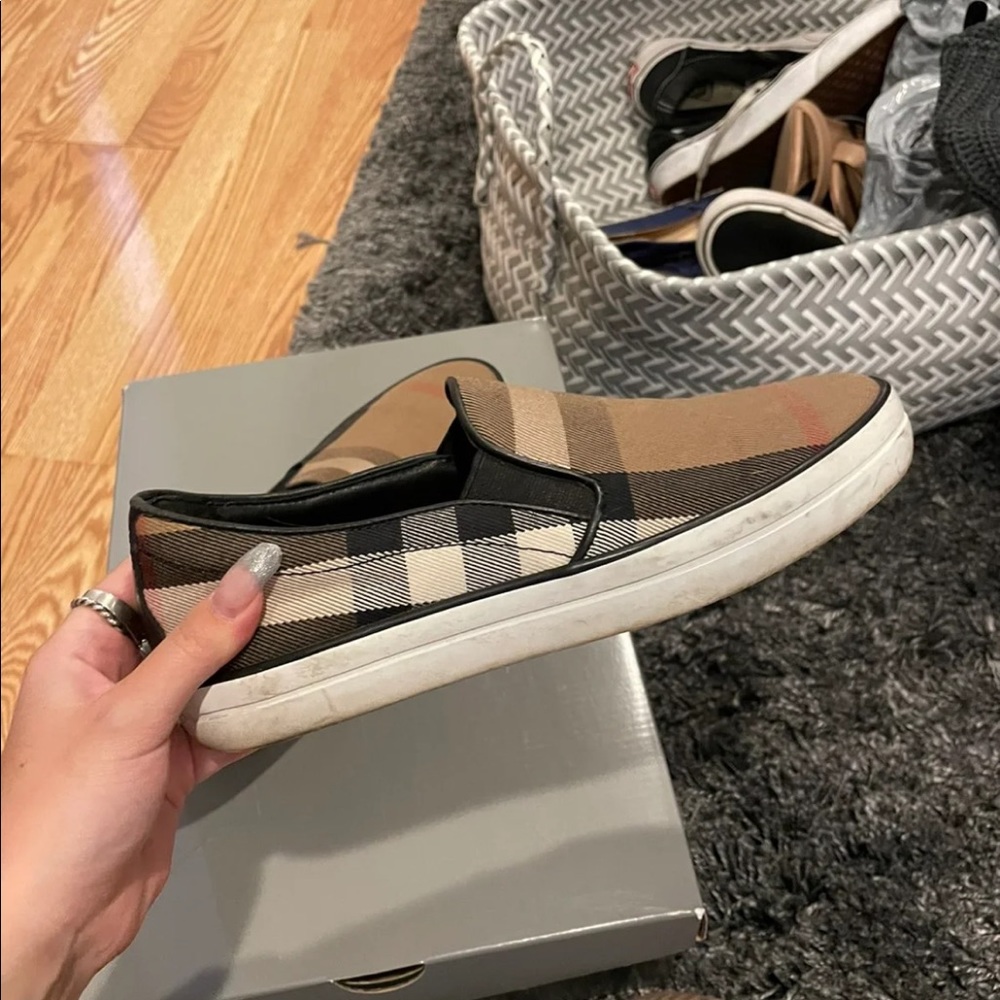 Burberry canvas sneakers - Picture 4 of 6